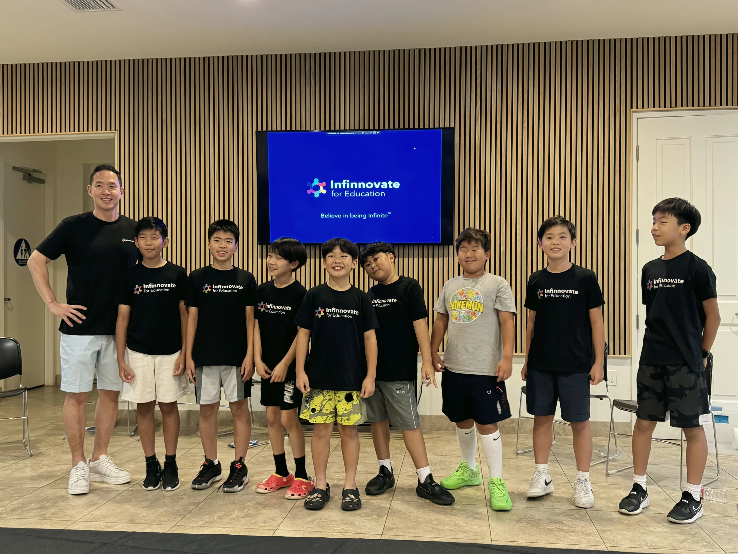 Jimmy Kim with students